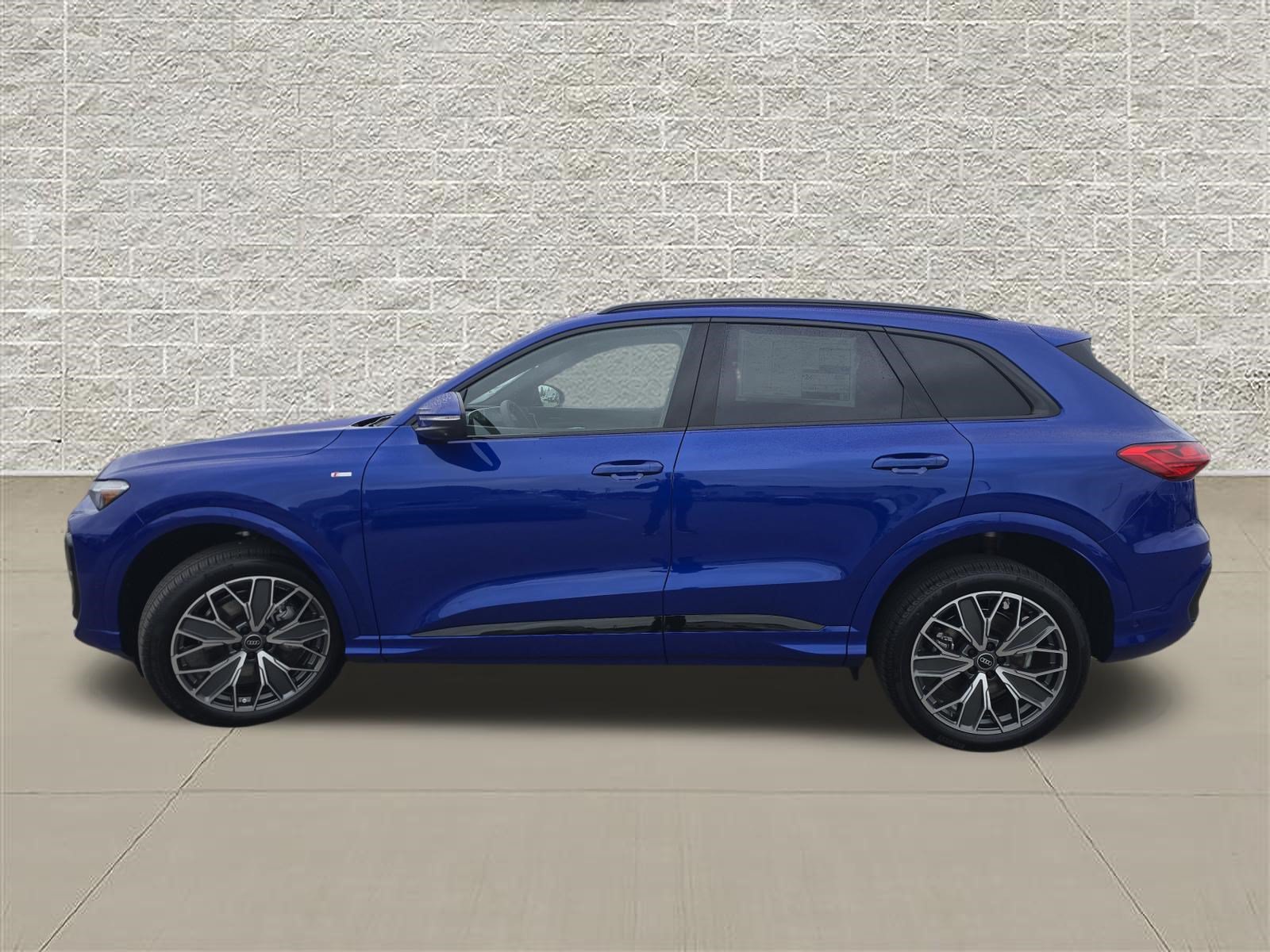 New 2026 Audi Q5 Premium AWD/4WD image 4