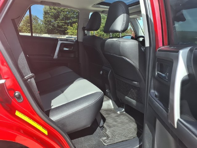 Used 2024 Toyota 4Runner SR5 Premium w/ Moonroof Package AWD/4WD image 20