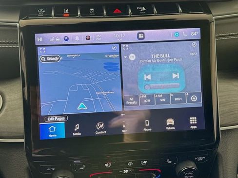 Used 2023 Jeep Grand Cherokee Limited w/ Luxury Tech Group II image 15