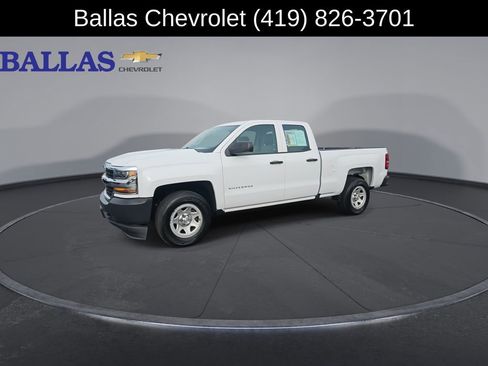 Certified 2018 Chevrolet Silverado 1500 W/T w/ Trailering Package image 4