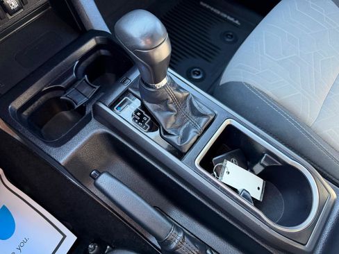 Used 2020 Toyota Tacoma TRD Off-Road w/ Technology Package image 16