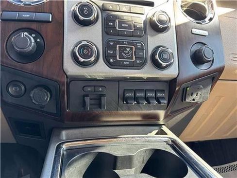 Used 2016 Ford F450 Lariat w/ Lariat Ultimate Package AWD/4WD image 45