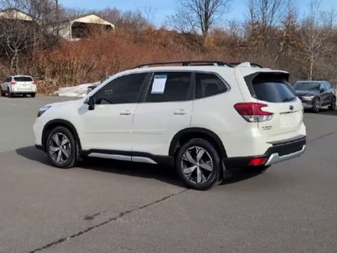 Used 2020 Subaru Forester Touring image 6