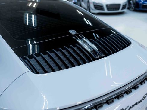 Used 2024 Porsche 911 Carrera GTS image 27