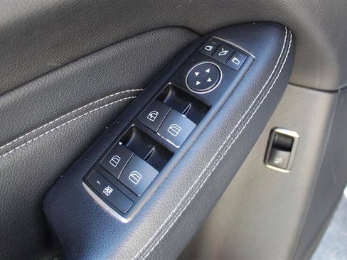 Used 2012 Mercedes-Benz ML 350 4MATIC image 12