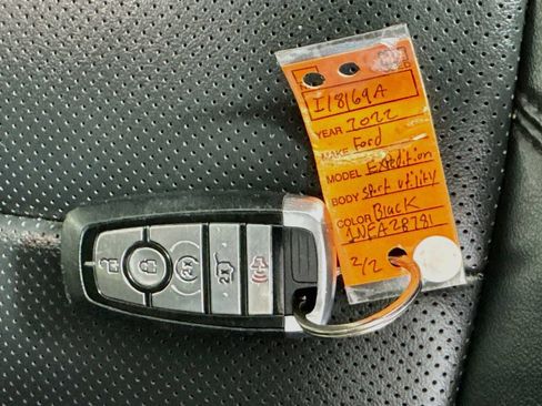 Used 2022 Ford Expedition XLT RWD image 38
