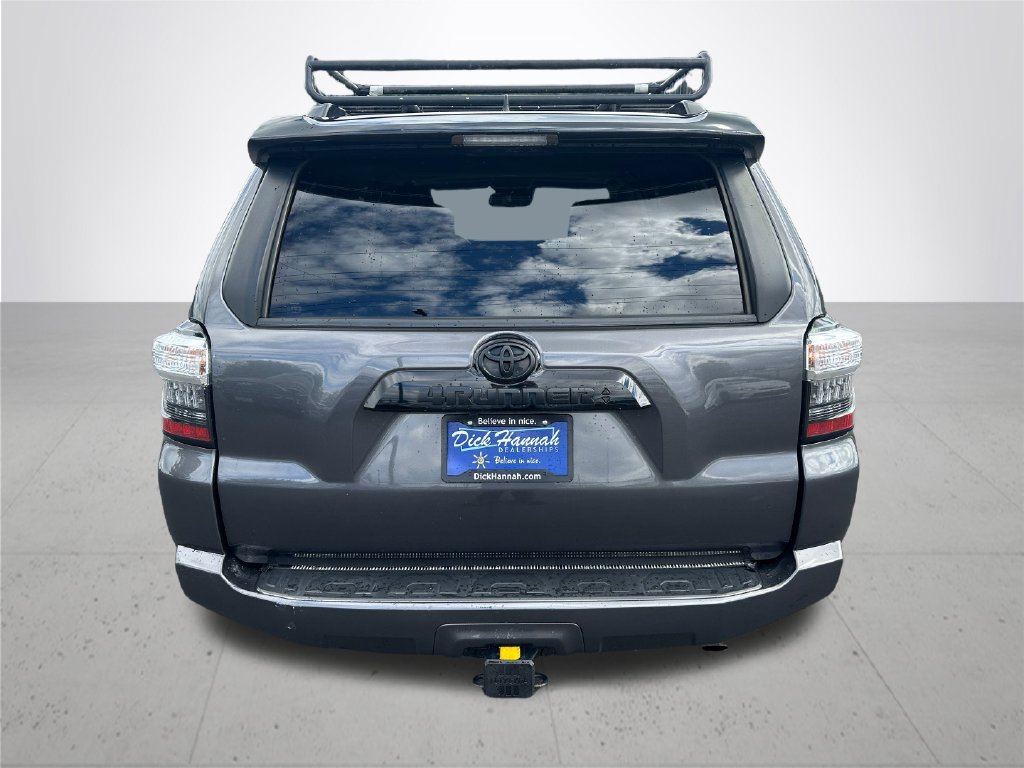 Used 2020 Toyota 4Runner Venture w/ Moonroof Package AWD/4WD image 8