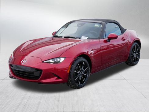 Used 2025 MAZDA MX-5 Miata Grand Touring image 3
