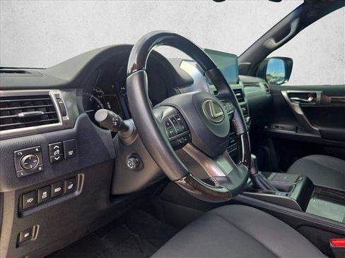 Used 2023 Lexus GX 460 Premium w/ Premium Package AWD/4WD image 9