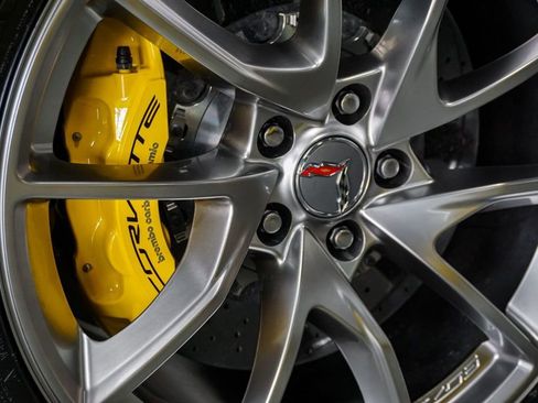 Used 2019 Chevrolet Corvette Z06 RWD image 49