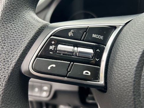 Used 2023 Kia Seltos LX AWD/4WD image 14