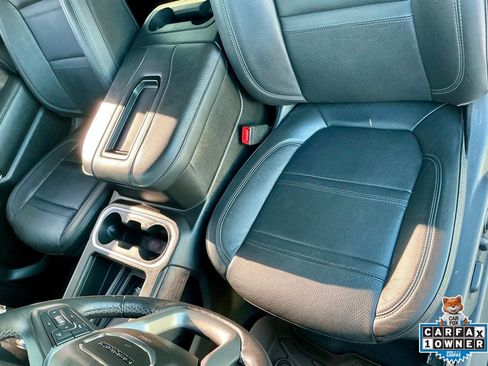 Used 2022 GMC Sierra 2500 Denali image 44