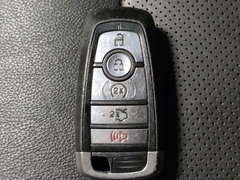 Used 2018 Ford Explorer Limited w/ Equipment Group 301A FWD image 32
