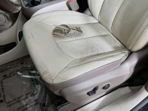 Used 2019 Chrysler Pacifica Touring-L w/ Advanced Safetytec Group image 19