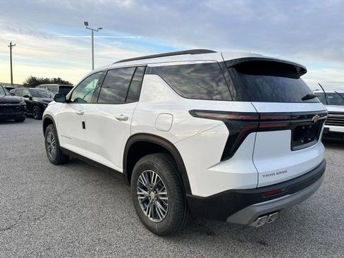 New 2026 Chevrolet Traverse LT w/ LPO, Floor Liner Package image 3