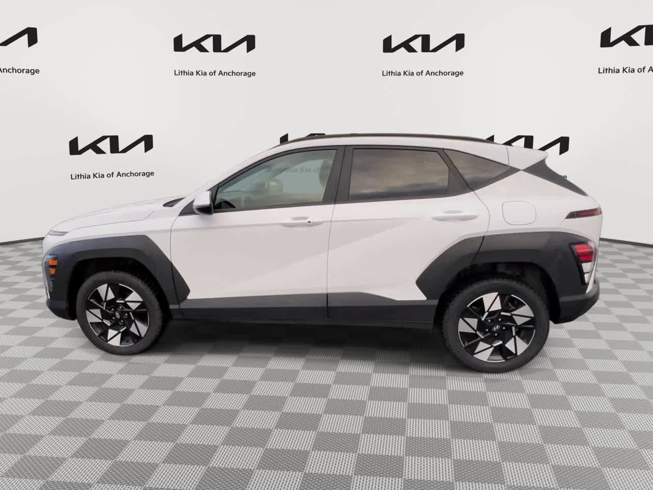 Used 2025 Hyundai Kona SEL AWD/4WD image 5