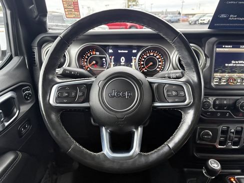 Used 2020 Jeep Gladiator Overland image 21