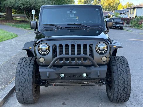 Used 2015 Jeep Wrangler Unlimited Sport AWD/4WD image 4
