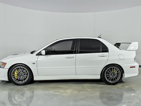 Used 2005 Mitsubishi Lancer Evolution MR AWD/4WD image 5
