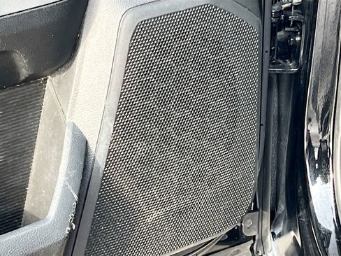 Used 2019 RAM 1500 Classic SLT AWD/4WD image 19