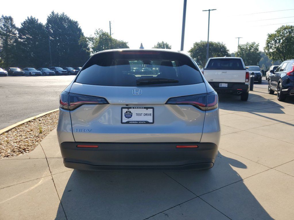 New 2027 Honda HR-V LX image 6