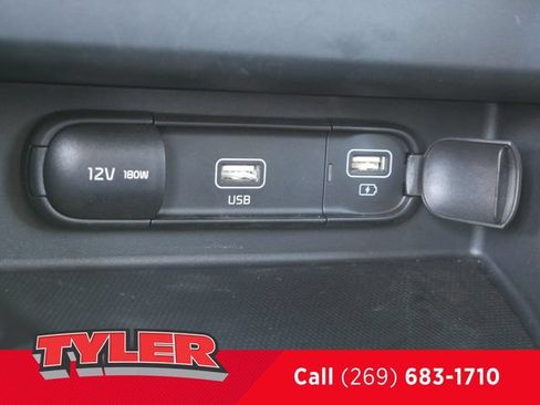 Used 2023 Kia Seltos S w/ Navigation Package FWD image 31