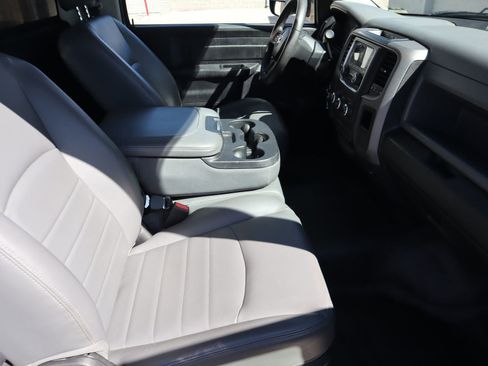 Used 2018 RAM 3500 Tradesman image 31