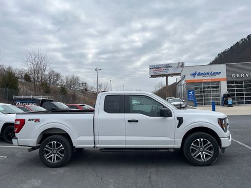 Certified 2023 Ford F150 XL w/ STX Appearance Package AWD/4WD image 4