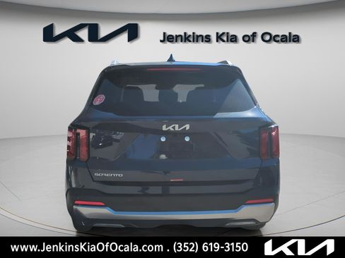 New 2026 Kia Sorento S w/ S Panoramic Sunroof Package image 4
