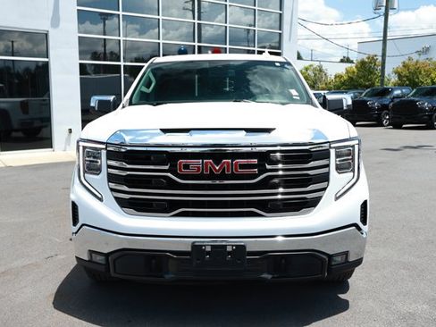 Used 2025 GMC Sierra 1500 SLT RWD image 2