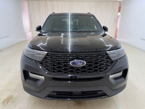 Used 2024 Ford Explorer ST-Line w/ Class IV Trailer Tow Package AWD/4WD image 9