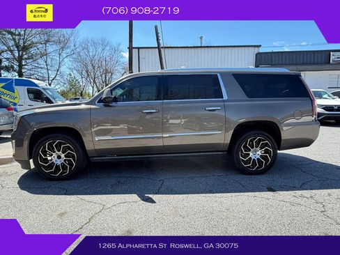 Used 2016 Cadillac Escalade ESV Premium image 3