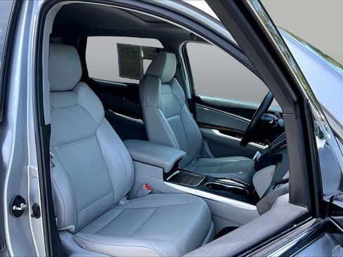 Used 2020 Acura MDX w/ Technology Package FWD image 9