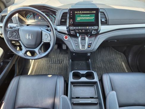 Used 2024 Honda Odyssey Sport image 14