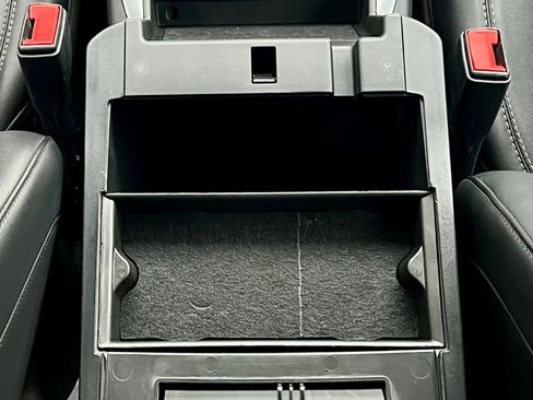 Used 2021 Ford Explorer XLT w/ Equipment Group 202A image 35