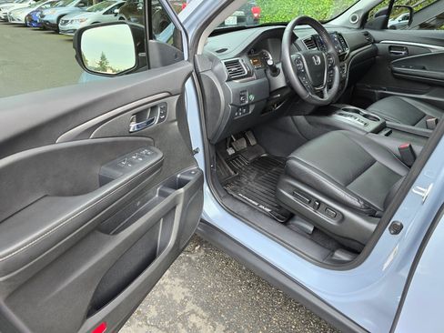 Certified 2023 Honda Ridgeline RTL image 21