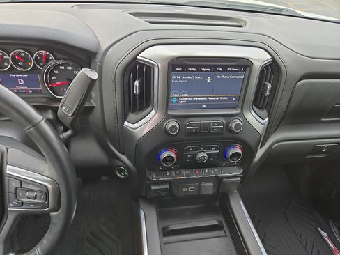 Used 2021 Chevrolet Silverado 1500 LT Trail Boss w/ Convenience Package II image 25