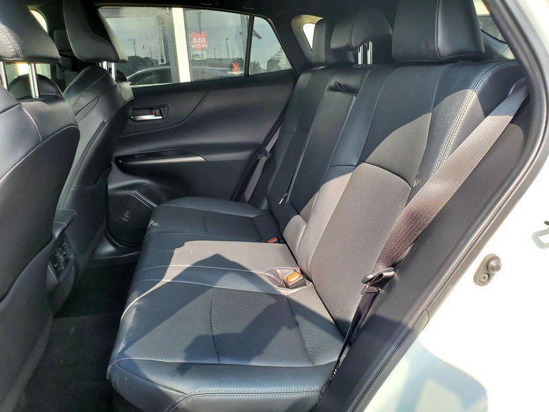 Used 2022 Toyota Venza Limited AWD/4WD image 15