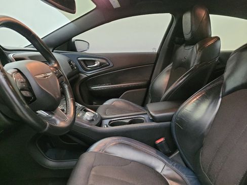 Used 2015 Chrysler 200 S w/ Comfort Group image 17