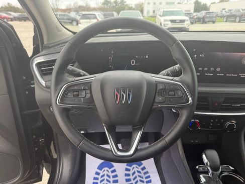 Used 2025 Buick Encore GX Preferred AWD/4WD image 20