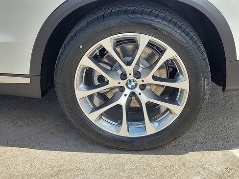 Used 2026 BMW X5 sDrive40i w/ Premium Package RWD image 10