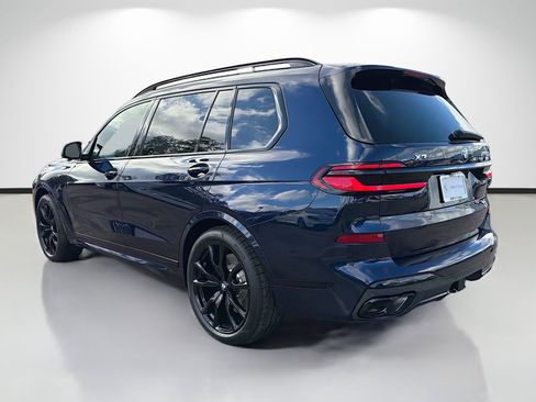 New 2026 BMW X7 M60i image 5