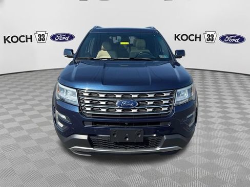 Used 2016 Ford Explorer Limited w/ Equipment Group 301A AWD/4WD image 2