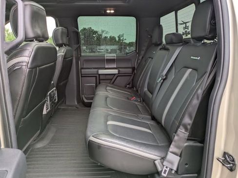 Used 2018 Ford F150 Platinum w/ Equipment Group 701A Luxury AWD/4WD image 14