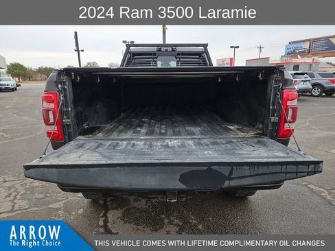 Used 2024 RAM 3500 Laramie w/ Sport Appearance Package image 18
