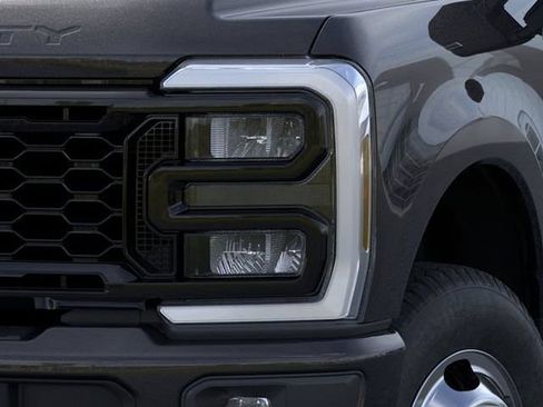 New 2026 Ford F350 XL w/ STX Appearance Package AWD/4WD image 18