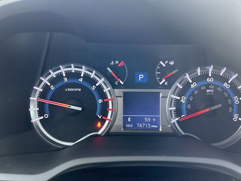 Used 2017 Toyota 4Runner SR5 image 19