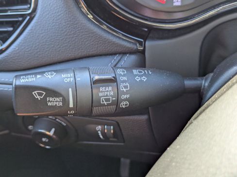 Used 2022 Dodge Durango GT image 18