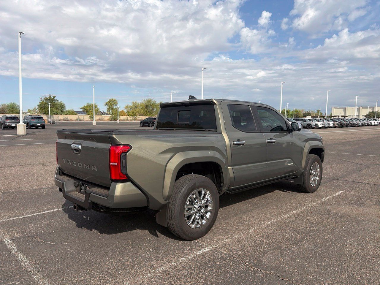 Used 2026 Toyota Tacoma Limited AWD/4WD image 5