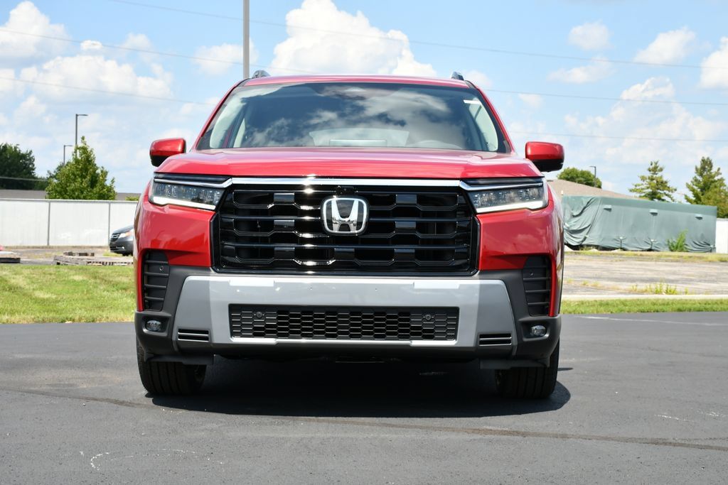 New 2026 Honda Pilot Touring image 2